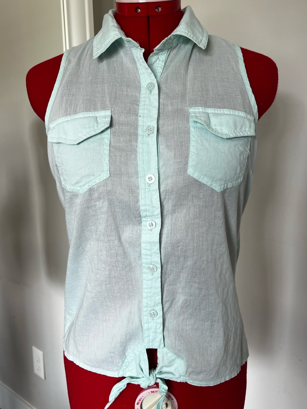 Charlotte Russe Sleeveless Button-Front Tie Top - Mint Green